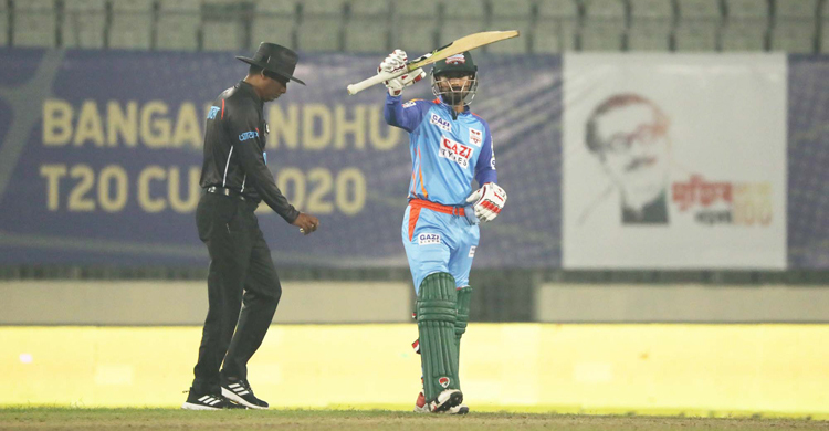 ব্যাটসম্যানরা ‘জোরাজুরি বেশি করায়’ রান হচ্ছে না : লিটন
