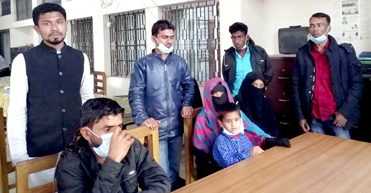 লক্ষ্মীপুরে শ্রমিক হত্যা: পুলিশের পদক্ষেপ জানতে চেয়েছেন আদালত