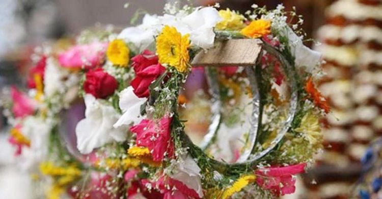 ভালোবাসার দিনে বসন্তবরণ