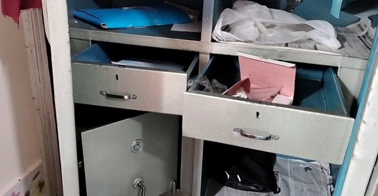 লক্ষ্মীপুরে প্রবাসীর বাসায় স্বর্ণালঙ্কার লুট