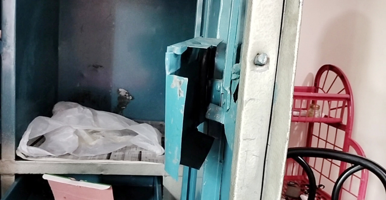 লক্ষ্মীপুরে প্রবাসীর বাসায় স্বর্ণালঙ্কার লুট