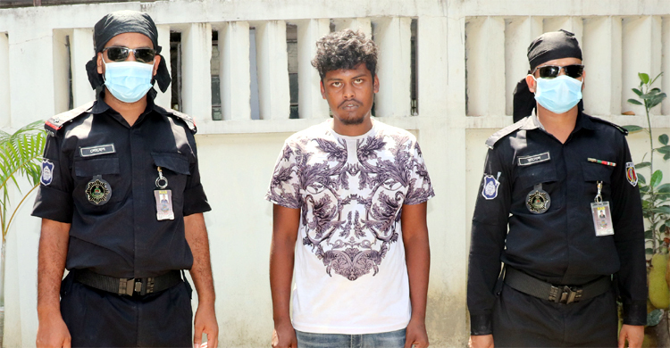 লম্বু মোশারফের ঘনিষ্ঠ সহচর আগ্নেয়াস্ত্রসহ গ্রেফতার