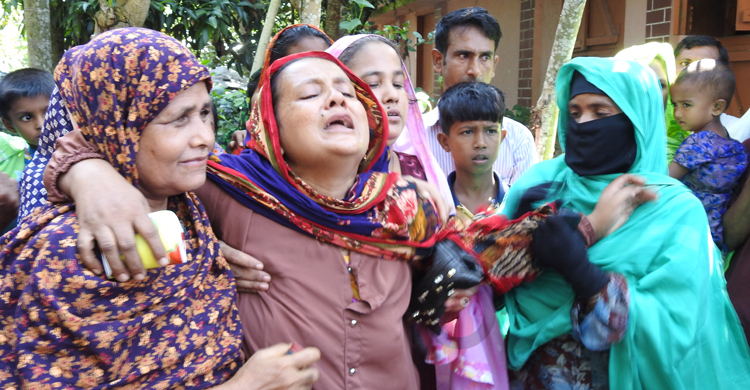 মাগুরায় সংঘর্ষে নিহত ৪ জনের দাফন, স্বজনদের আহাজারি