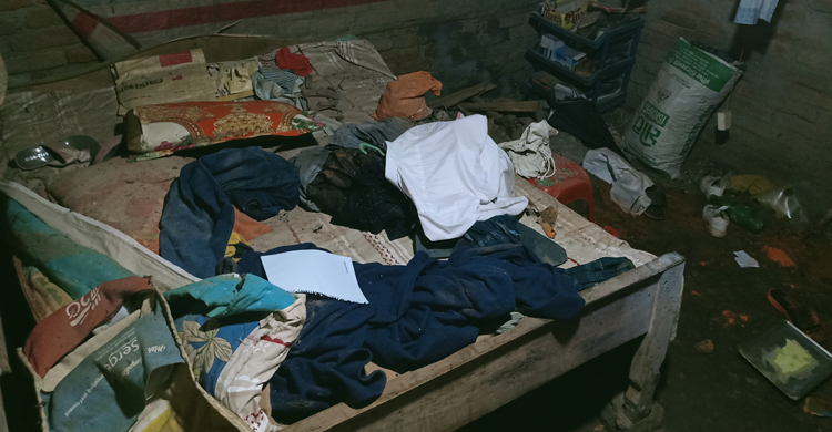 চাঁপাইনবাবগঞ্জে বসতঘরে ককটেল বিস্ফোরণে আহত নারীর মৃত্যু