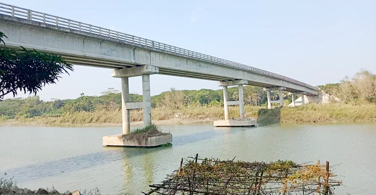 কুমার নদে ২৮০ মিটার সেতু নির্মাণ শেষের পথে, মার্চে চালু