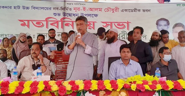 ‘অসুস্থ মাকে যে দেখতে আসেননি, মানুষের পাশে দাঁড়াবেন কীভাবে’