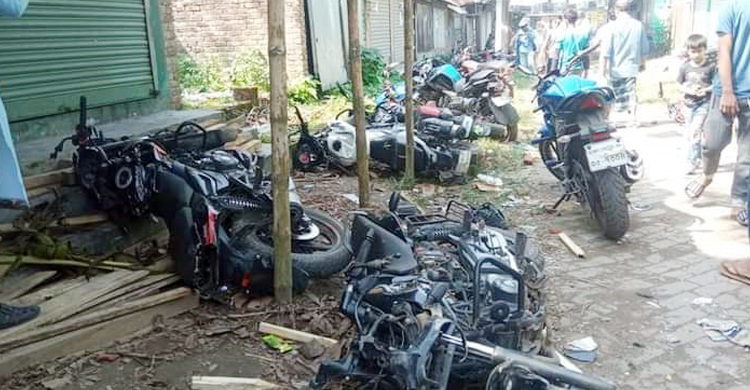 মাদারীপুরে আ’লীগ-স্বতন্ত্র প্রার্থীর সমর্থকদের সংঘর্ষে আহত ১০