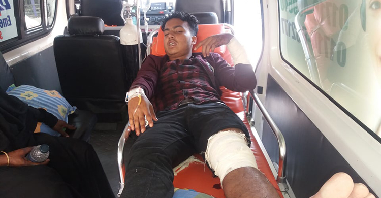 এসএসসি পরীক্ষার্থীর রগ কেটে দিল সহপাঠীরা