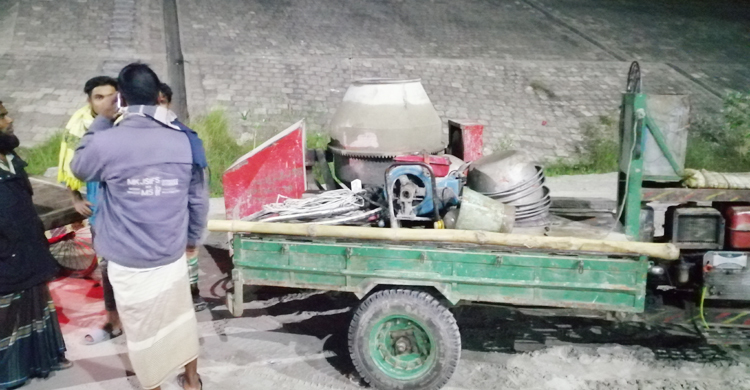 শিবচরে নসিমন উল্টে ২ নির্মাণশ্রমিক নিহত, আহত ১০