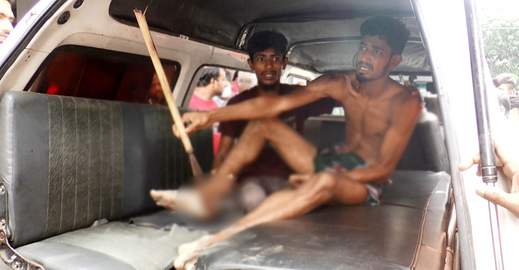 মাদারীপুরে আধিপত্য বিস্তার নিয়ে দু’পক্ষের সংঘর্ষ, আহত ১০