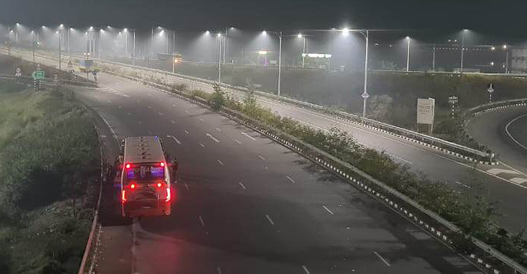 শিবচরের এক্সপ্রেসওয়েতে দুর্ঘটনায় বৃদ্ধ নিহত