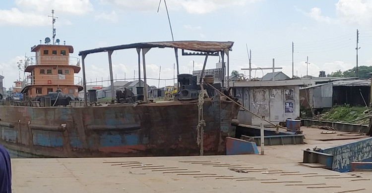 কাঁঠালবাড়ি-শিমুলিয়ায় ফেরি চলাচল বন্ধ