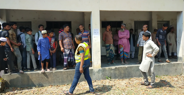 ছাত্রীর শ্লীলতাহানির অভিযোগে মাদরাসা সুপার অবরুদ্ধ