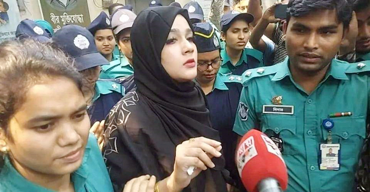 পুলিশের সম্মানহানি করেছেন মাহিয়া মাহি: পুলিশ কমিশনার