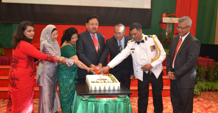 মালয়েশিয়ায় সশস্ত্র বাহিনী দিবস উদযাপন
