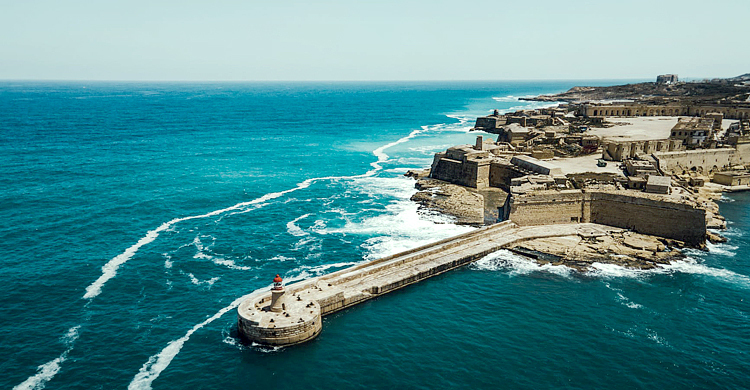 ভূমধ্যসাগরের বুকে দ্বীপরাষ্ট্র মাল্টা