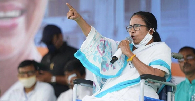 আমি ভয়ে ঘরে ঢুকে যাওয়ার লোক নই : মমতা