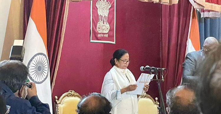 Mamata takes oath as Bengal CM for 3rd consecutive term