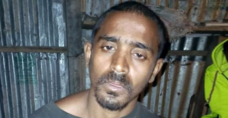 ঘুম থেকে ডেকে তুলে বাবাকে কুপিয়ে হত্যা