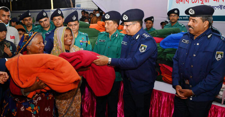 আমরা সবসময় জনগণের পাশে আছি: আইজিপি