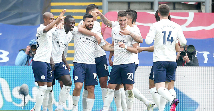 শিরোপা থেকে আর ১ জয় দূরে ম্যান সিটি