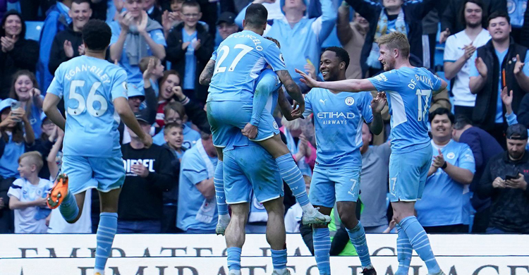 গোল উৎসব করে লিভারপুলকে ছাড়িয়ে গেলো ম্যান সিটি