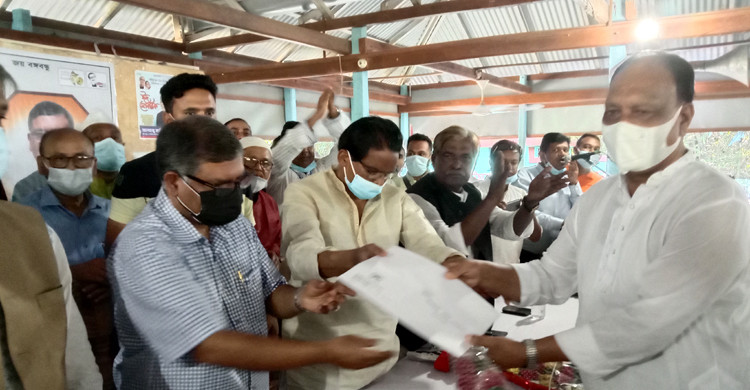 শেখ হাসিনা ক্ষমতায় থাকলেই দেশের উন্নয়ন হয়: স্বাস্থ্যমন্ত্রী