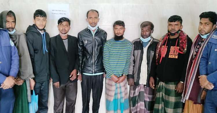 মানিকগঞ্জে ডাকাত দলের ৮ সদস্য গ্রেফতার