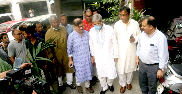জাতীয় ঐক্য: মান্নার সঙ্গে বৈঠকে ফখরুল