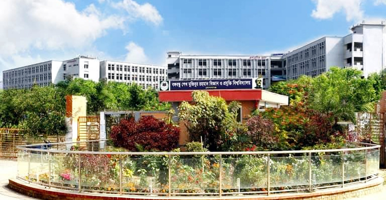 বিশ্ববিদ্যালয়ের ৪৯টি কম্পিউটার চুরির ঘটনায় গ্রেফতার সাত