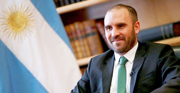 Argentine economy minister resigns amid peso, diesel woes