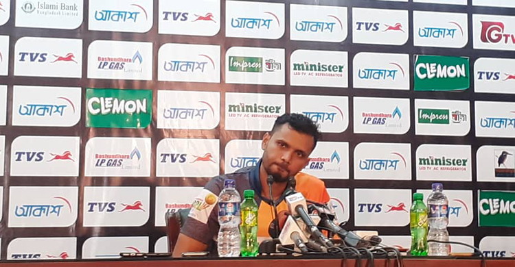 ‘মাঠ থেকেই বিদায় নিতে হবে এমন কোনো কথা নেই’