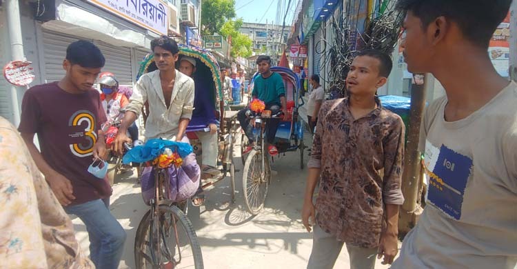 ‘টিকা নেওয়া আছে, তাই মাস্ক পরি না’