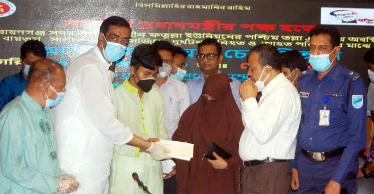 আমার পুরো পরিবার করোনায় আক্রান্ত, তবু আপনাদের দেখতে এসেছি
