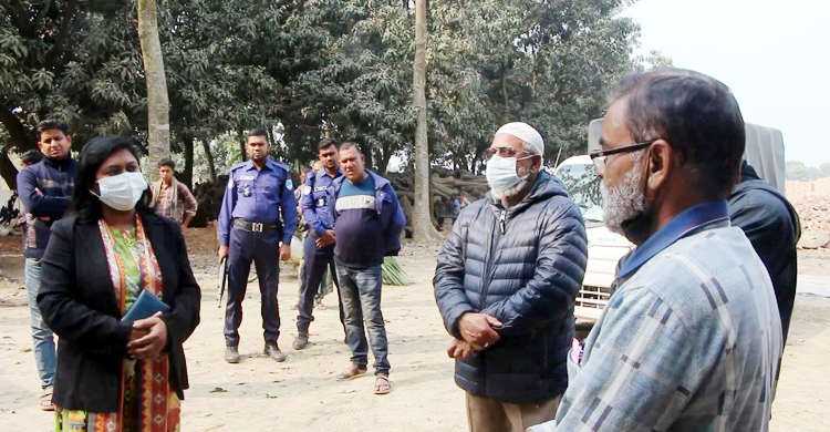 মেহেরপুরে ৩ ইটভাটাকে দেড়লাখ টাকা জরিমানা