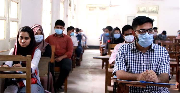 সংক্ষিপ্ত সিলেবাসে মেডিকেল ভর্তি পরীক্ষা নিয়ে হাইকোর্টের রুল