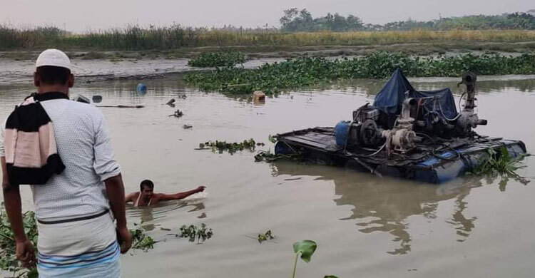 মেঘনায় অবৈধভাবে মাটি উত্তোলন, ইউপি সদস্যকে ৫ লাখ টাকা জরিমানা