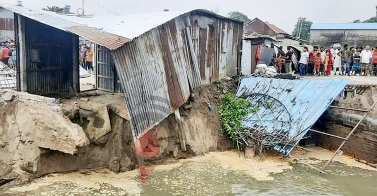 মেঘনায় ধানের বয়লার ধসে দুই শ্রমিক নিখোঁজ