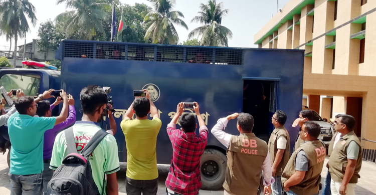 মেহেরপুরে ভুয়া সাংবাদিকসহ ডাকাত দলের ৬ সদস্য আটক