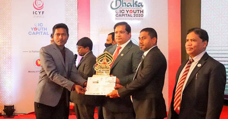 শেখ হাসিনা ইয়ুথ ভলান্টিয়ার অ্যাওয়ার্ড পেলেন ঠাকুরগাঁওয়ের মেহেদী