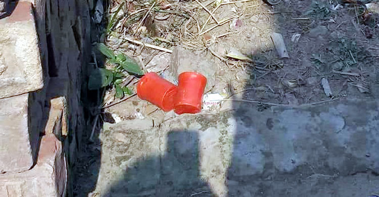 এমপির বাসার পাশ থেকে ককটেল উদ্ধার