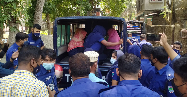 মেহেরপুরে সাত নারীসহ ৮ জামায়াত কর্মী আটক