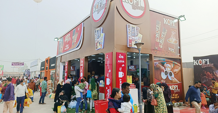 বাণিজ্যমেলায় প্রাণের কফি হাউজে ভোজনরসিকদের ভিড়