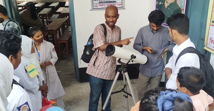 মুন্সিগঞ্জে ৫ বাঙালি বিজ্ঞানীর স্মরণে বিজ্ঞান উৎসব