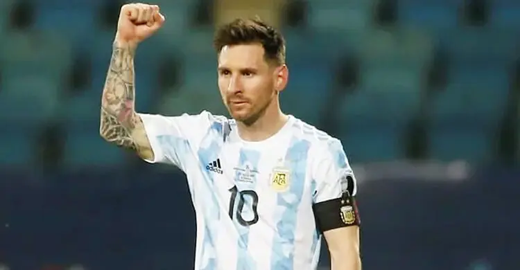 মারাকানাতেই পেলের রেকর্ড ভাঙবেন মেসি?