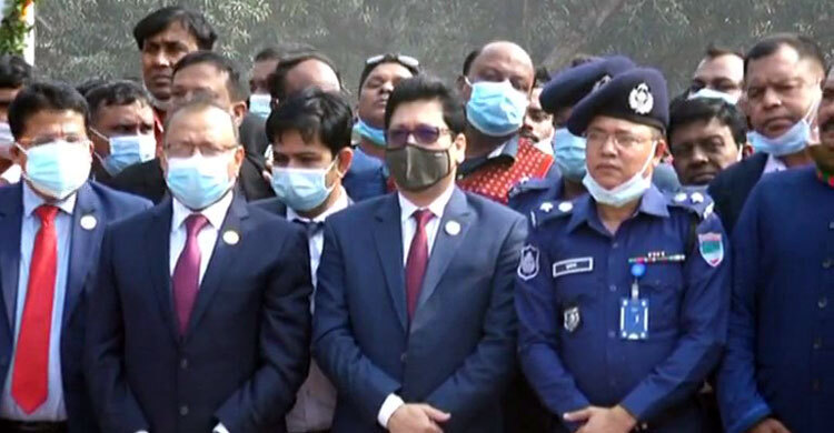 ‘ঢাকার বর্তমান ও সাবেক মেয়রের বাগবিতণ্ডা দলকে সুসংগঠিত করবে’