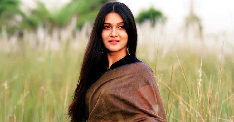 মিথিলার কণ্ঠে ‘ইন এ ম্যানার অব স্পিকিং’