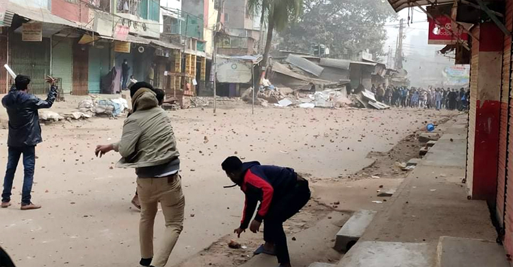 মিরপুরে ডিএনসিসির উচ্ছেদে ধাওয়া-পাল্টা ধাওয়া