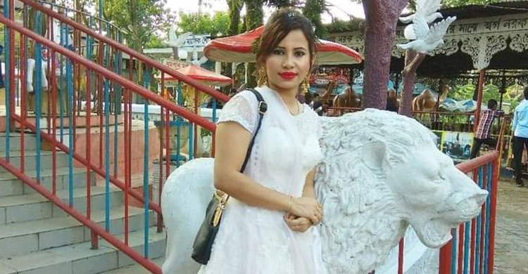 সিলেটে গৃহবধূর ঝুলন্ত মরদেহ উদ্ধার, স্বামী আটক