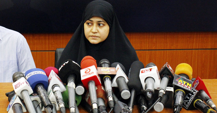 জঙ্গিবাদে জড়িয়ে অনুশোচনায় কাঁদলেন কেবিন ক্রু, কাঁদালেন সবাইকে